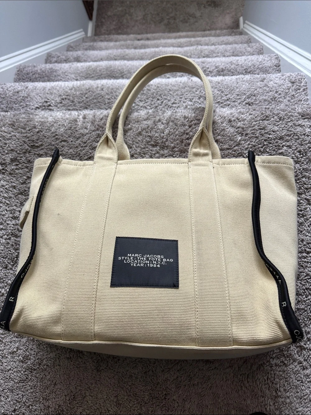 Marc Jacobs Canvas Tote Bag in Beige with Black Logo